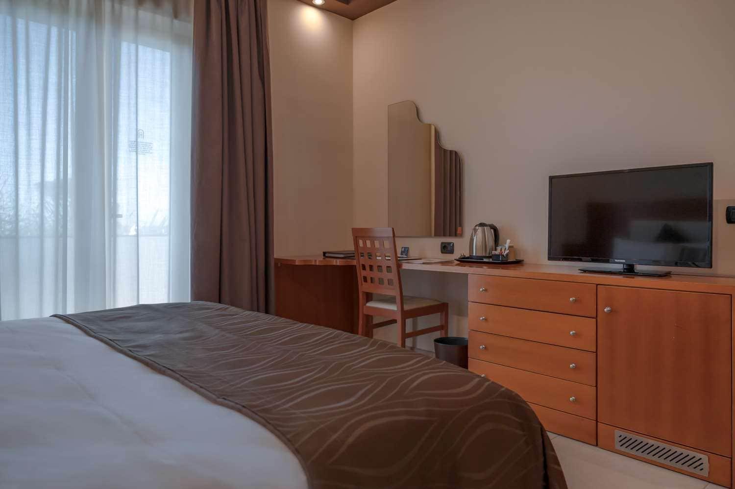 Hotel Agora Sure Hotel Collection By Best Western Lago Patria Bagian luar foto