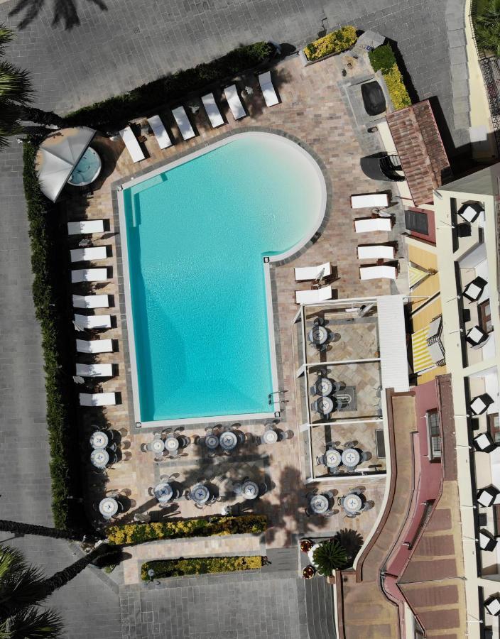 Hotel Agora Sure Hotel Collection By Best Western Lago Patria Bagian luar foto