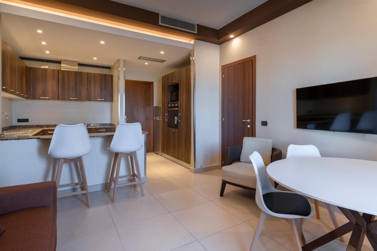Hotel Agora Sure Hotel Collection By Best Western Lago Patria Bagian luar foto