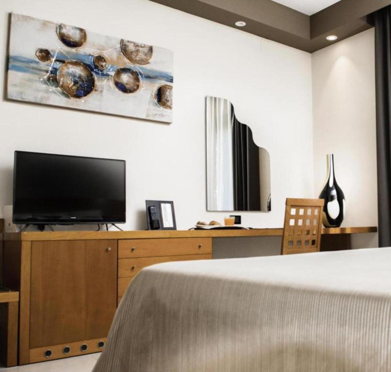 Hotel Agora Sure Hotel Collection By Best Western Lago Patria Bagian luar foto