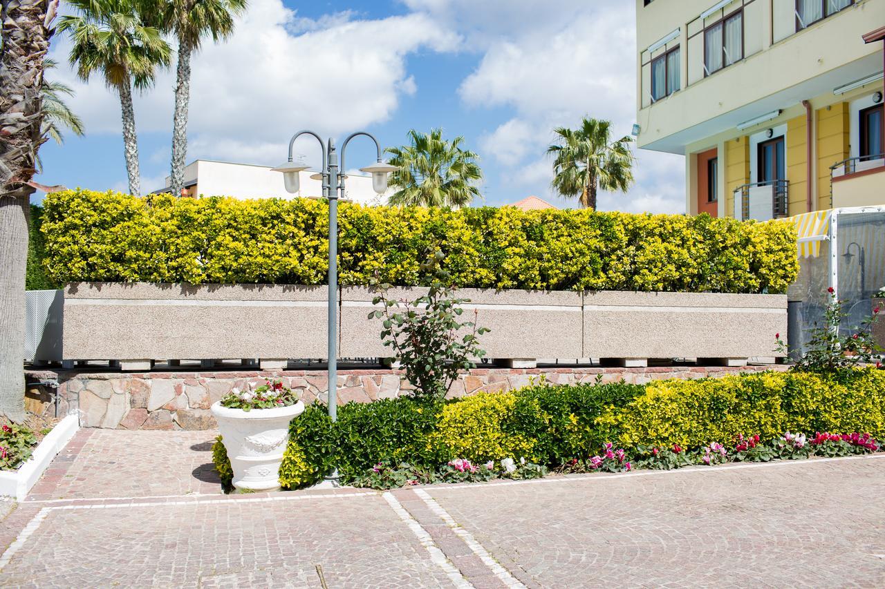 Hotel Agora Sure Hotel Collection By Best Western Lago Patria Bagian luar foto